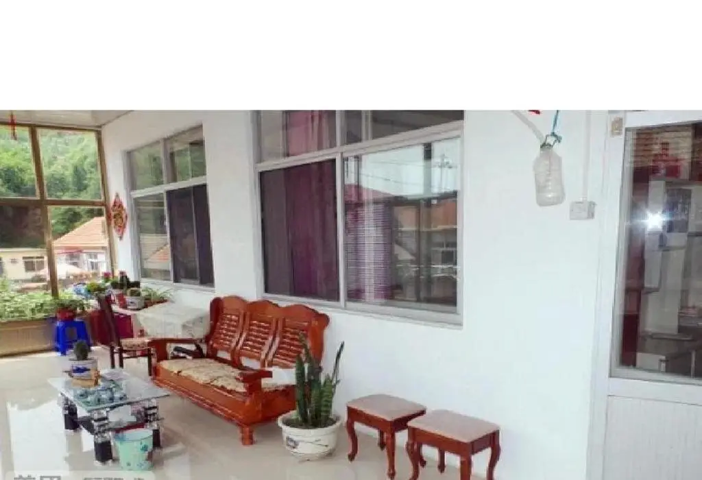 Даньдун: Dandong Yimabneili Guest House
