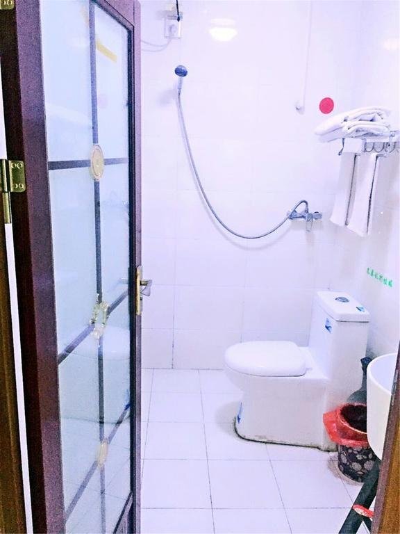 Баодин: Shengjing Express Hotel