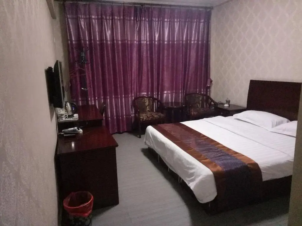 Баодин: Shengjing Express Hotel