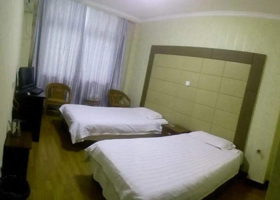 Баодин: Sunshine Drop Inn