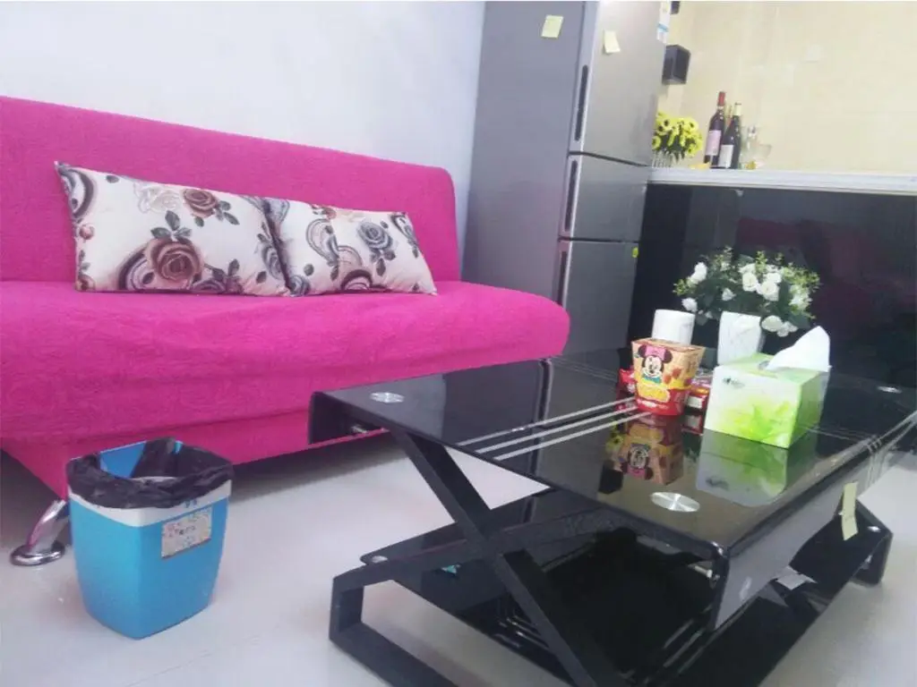 Линьи: Small Times Apartment
