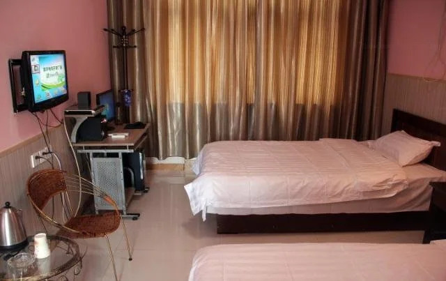 Баодин: Jinyu Express Inn