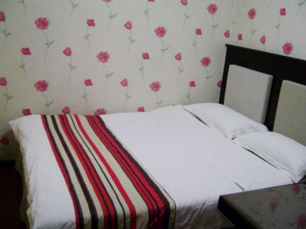 Далянь: Dalian Longsheng Hostel