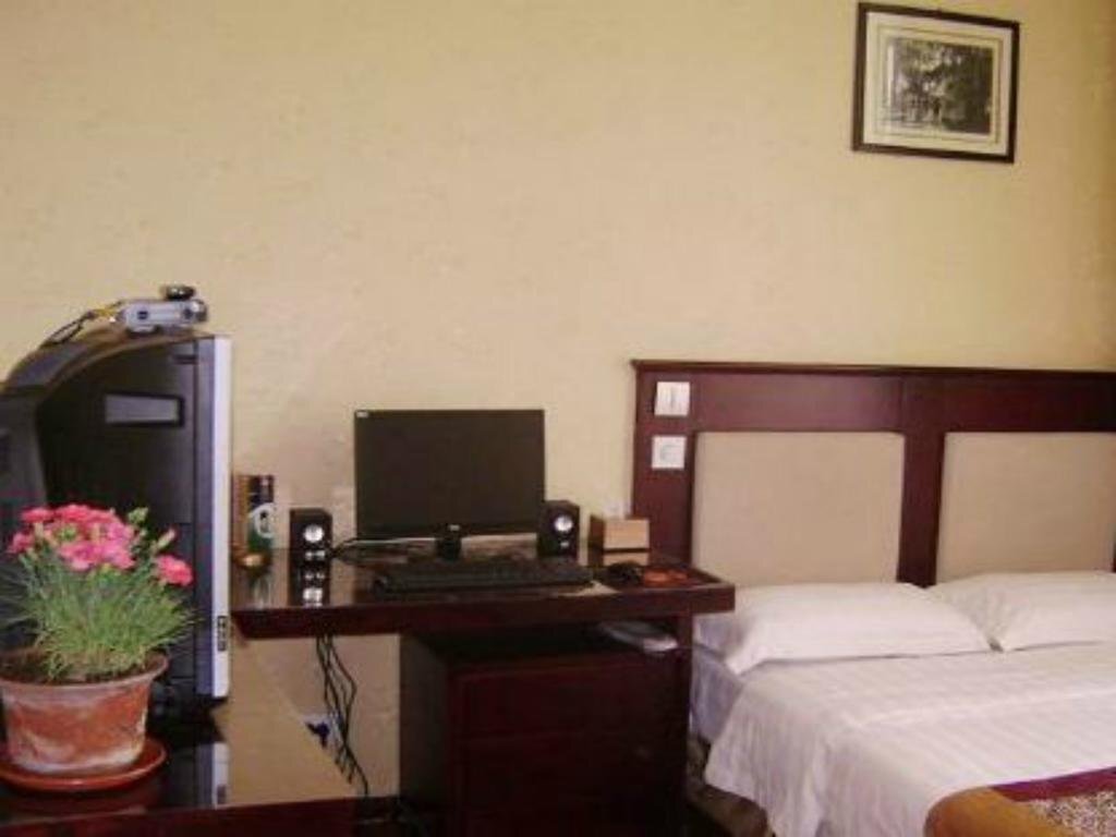 Далянь: Dalian Longsheng Hostel