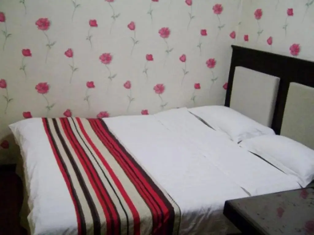 Далянь: Dalian Longsheng Hostel