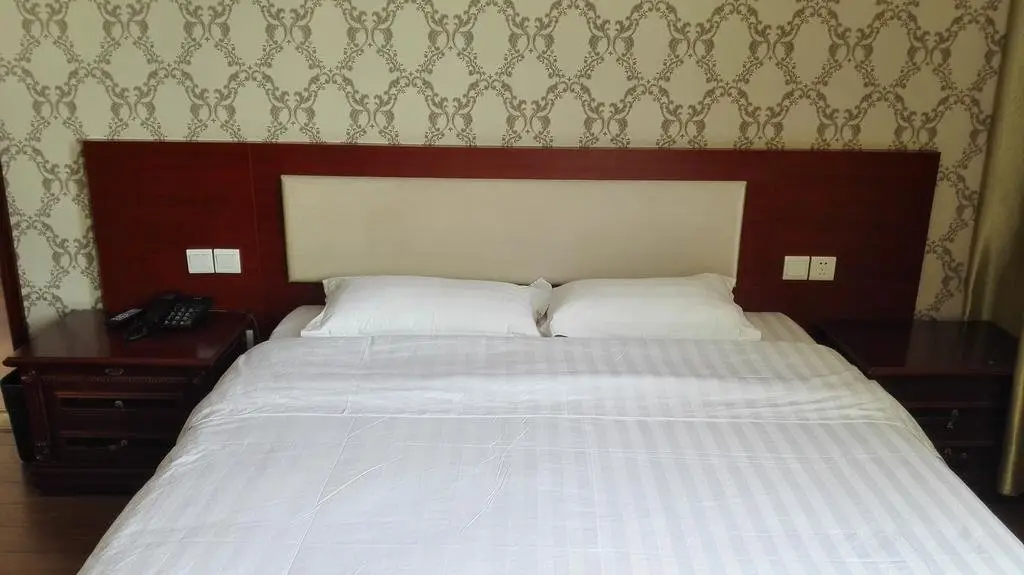Гуанчжоу: Guangzhou Junhong Business Hotel