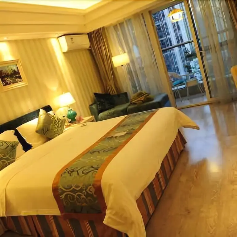 Чэнду: Meicheng Hotel (Chengdu East Railway Station)
