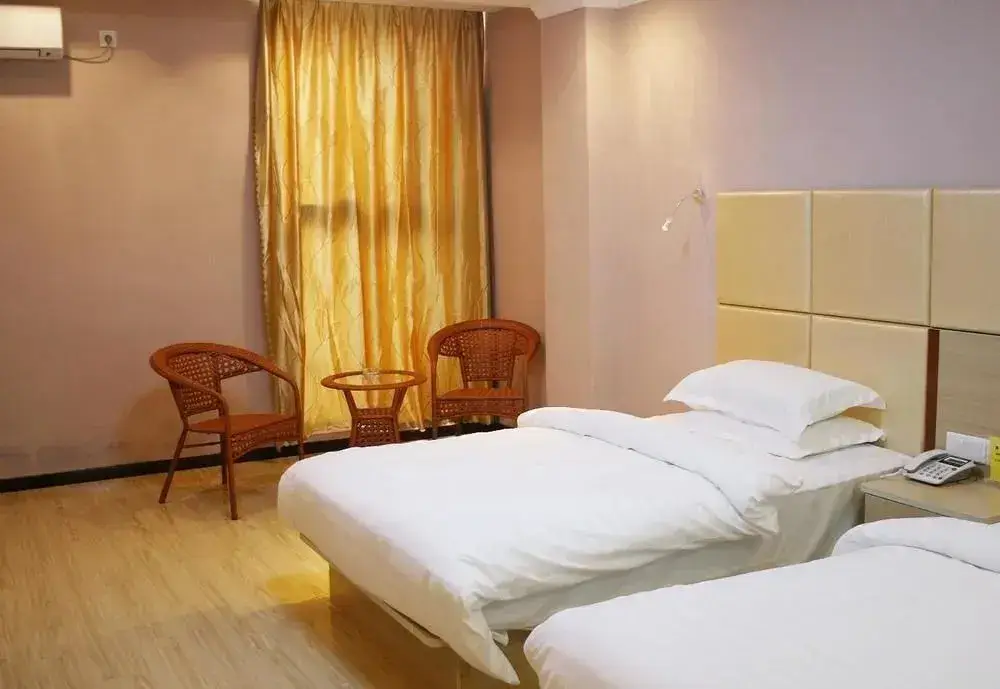 Цзаочжуан: Shanyuan Business Hotel(枣庄善源商务酒店)