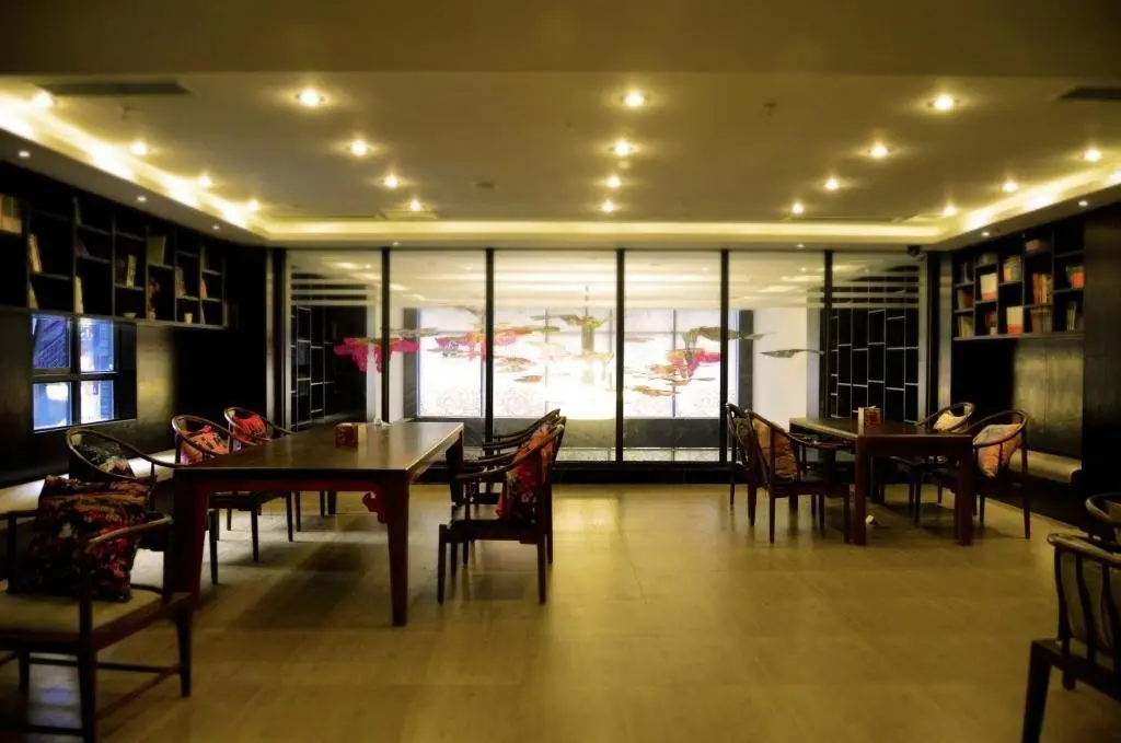 Чэнду: Jiudian Hotel Yiku Branch