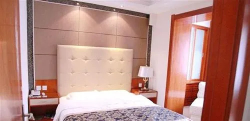 Харбин: Hong Kong Hotel - Harbin