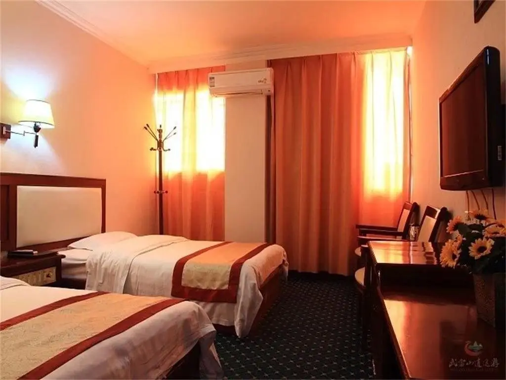 Линьи: Jiahe Inn