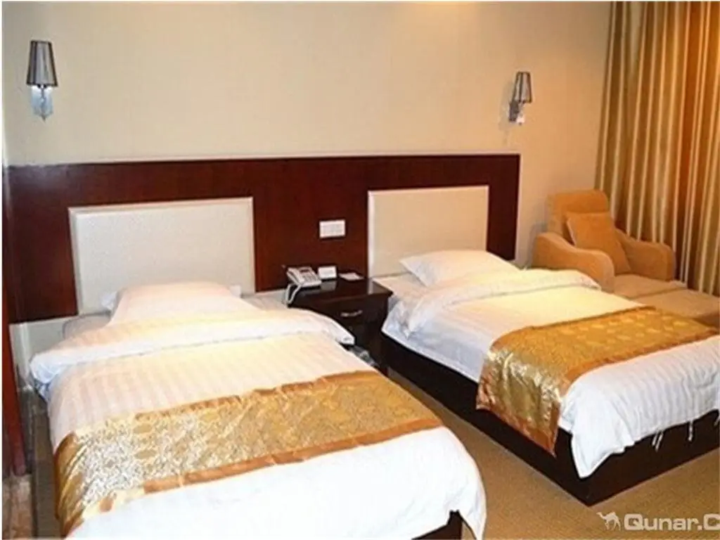 Yangzhong City Business Hotel — фото 1