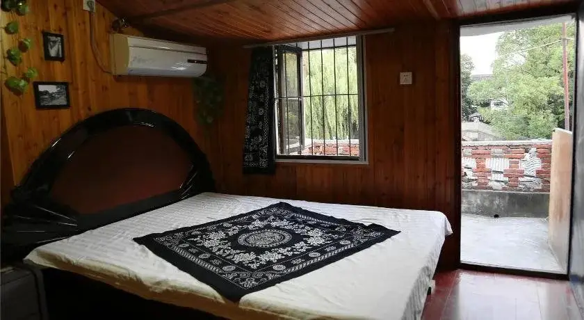 Цзясинь: Auntie Shen's Family Inn Wuzhen