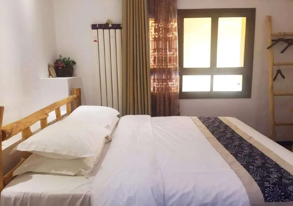 Цзюцюань: Dunhuang Silk Yododo Inn