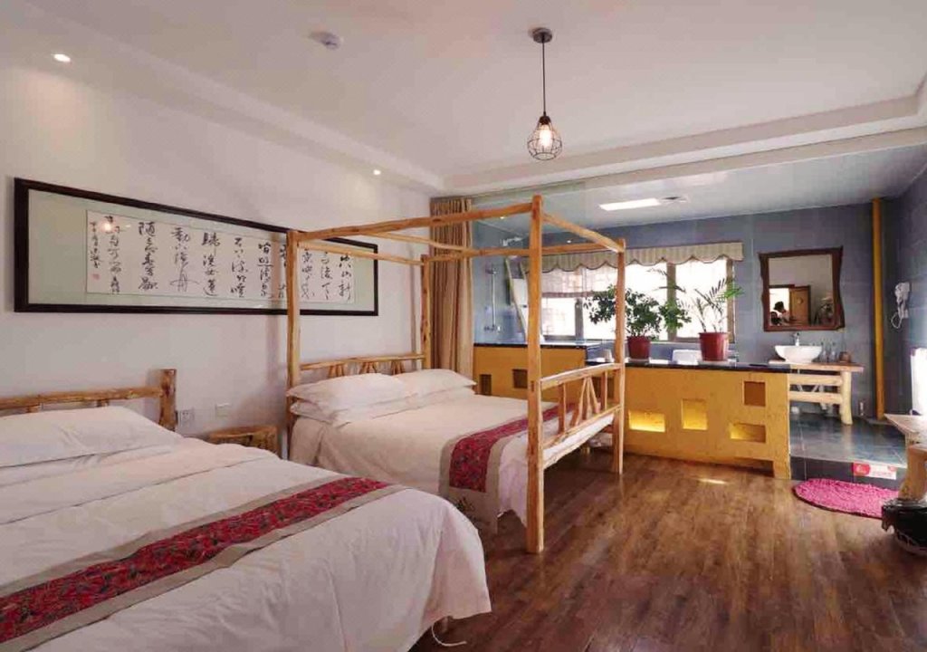 Цзюцюань: Dunhuang Silk Yododo Inn