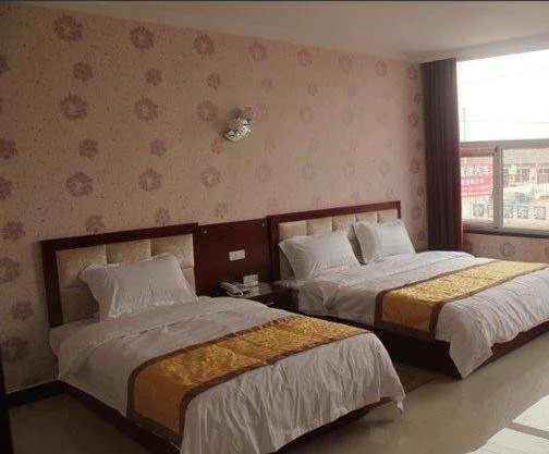 Баодин: Qinfeng Hotel