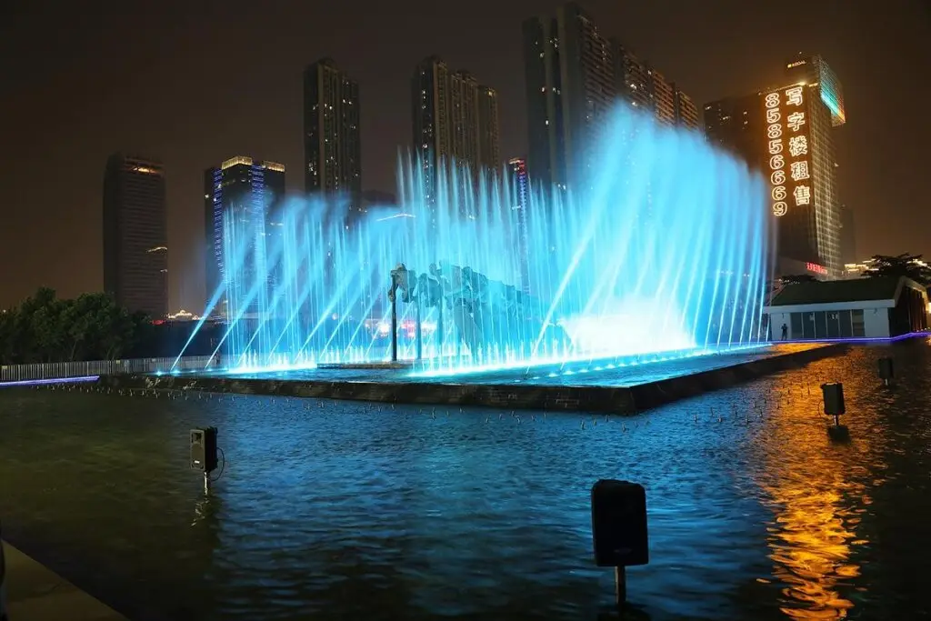 Фошань: LN Dongfang Hotel Financial Center,Foshan