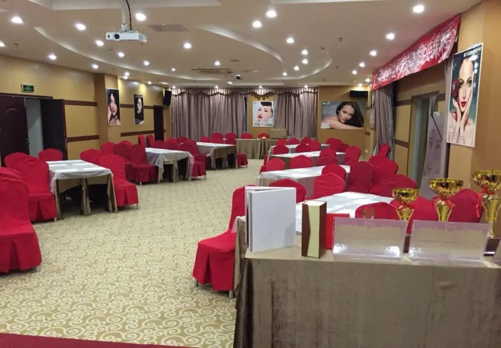 Шэньчжэнь: Jinzun Holiday Hotel