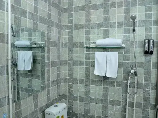Линьи: Yinan Shangjia Express Business Hotel