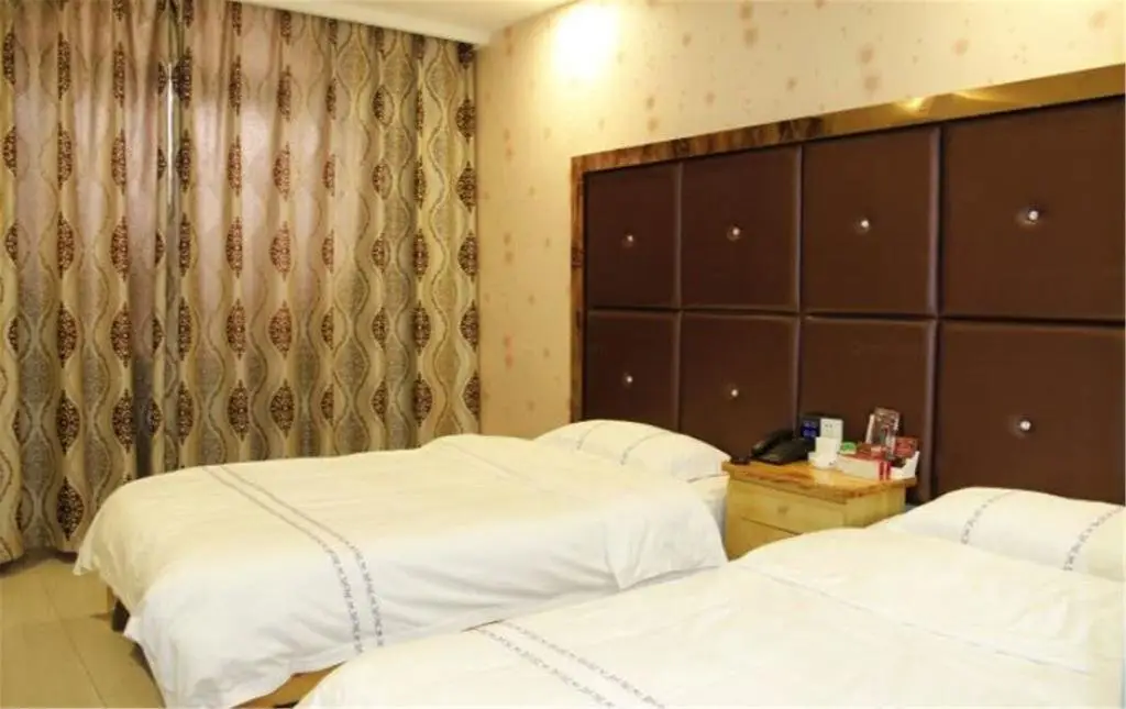 Хецзе: Heze Haotai Hotel