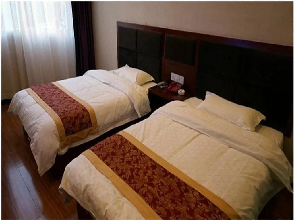 Чжунсян: Zhongxiang Tianyue Business Hotel