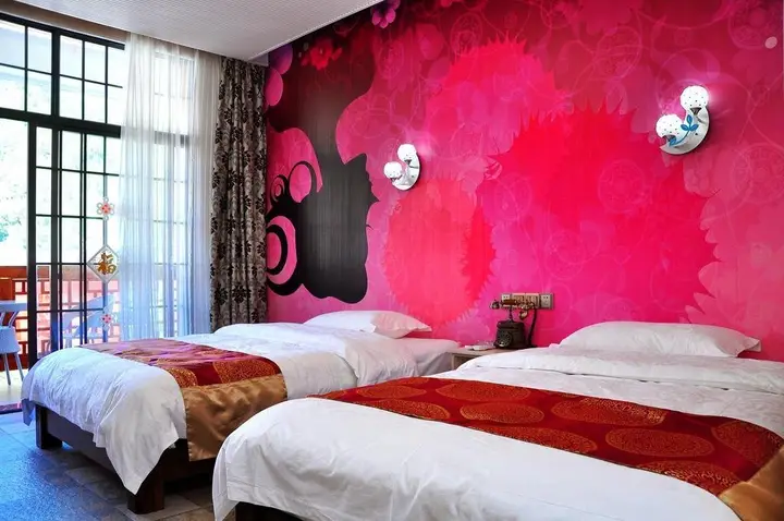 Чжанцзяцзе: Seven Plus One Theme Inn