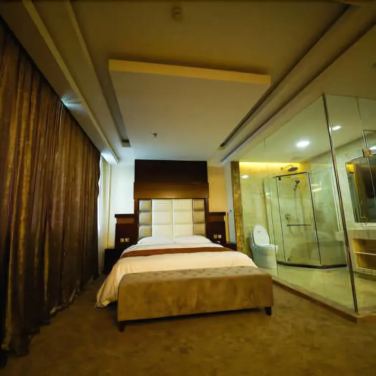 Дуньхуа: Tongyueju Gold Business Hotel