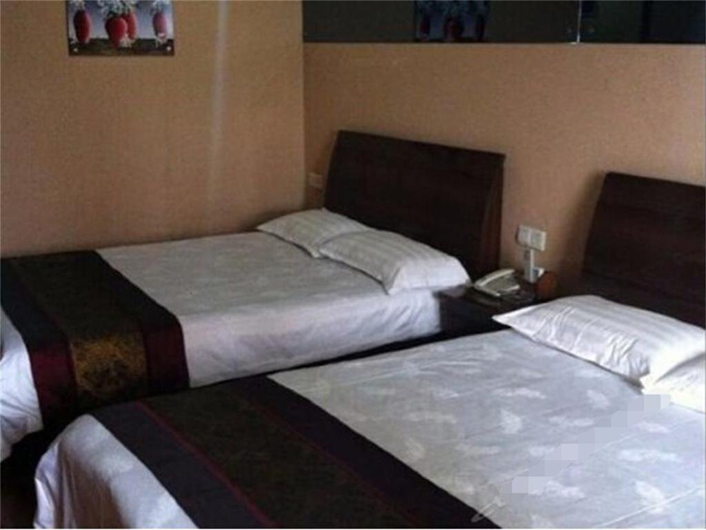 Тайчжоу: Taixing Jinding Business Hotel