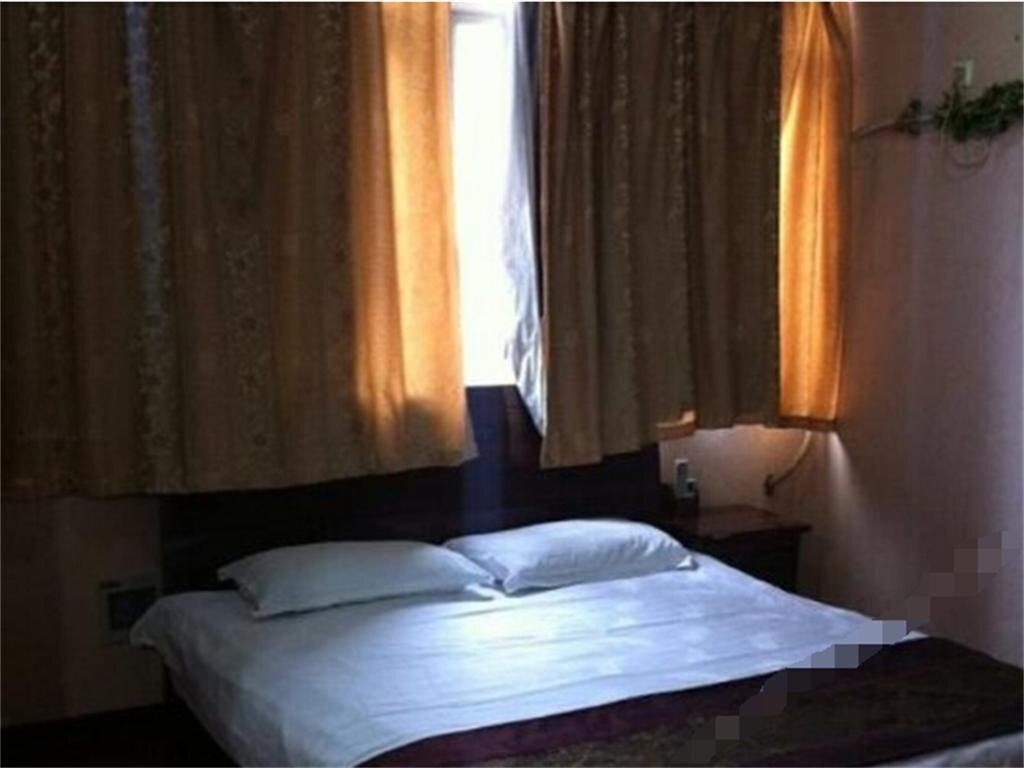 Тайчжоу: Taixing Jinding Business Hotel
