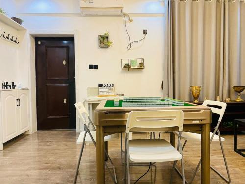 Сиань: Ancient City Wall Home Apartment Xi'an