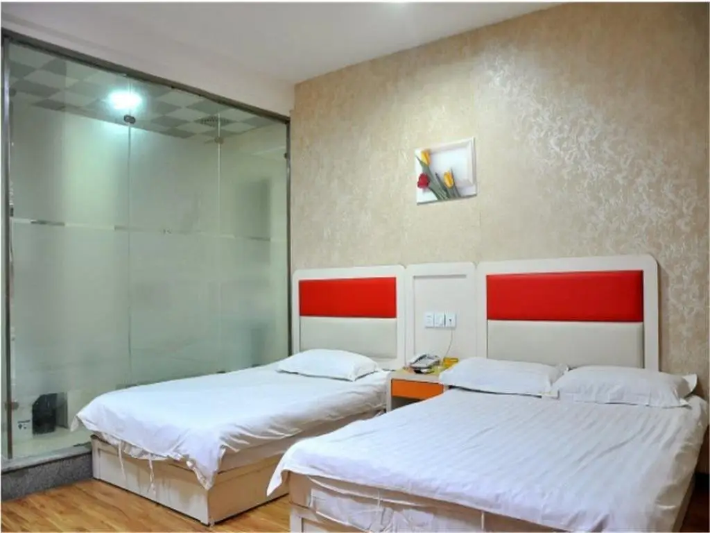 Lanlingxian Xinzaiyiqi Express Inn — фото 1
