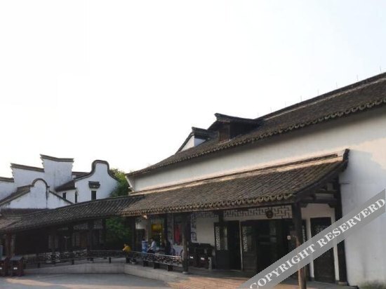 Цзясинь: Yinxin Yayuan Inn