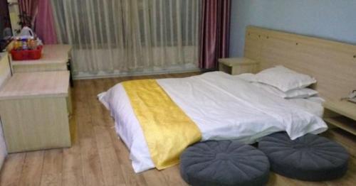 Янцюань: Yilv Fashion Hotel