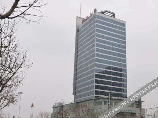 Линьи: Linyi News Hotel