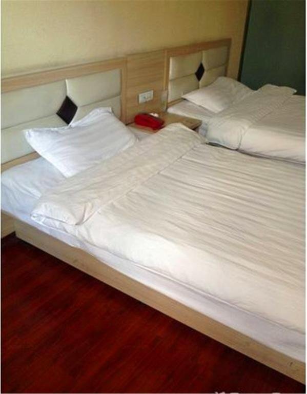 Тайюань: Taiyuan Lijin Express Inn
