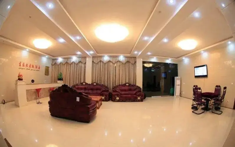 Ибинь: Shunan Bamboo Sea Qinglong Lake Holiday Hotel