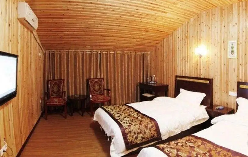 Ибинь: Shunan Bamboo Sea Qinglong Lake Holiday Hotel