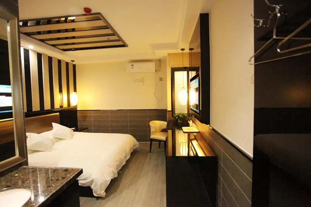Чанчжоу: Qingmu Hotel Changzhou Shidaijin Street