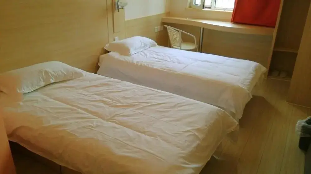 Далянь: Jiahua Holiday Hotel