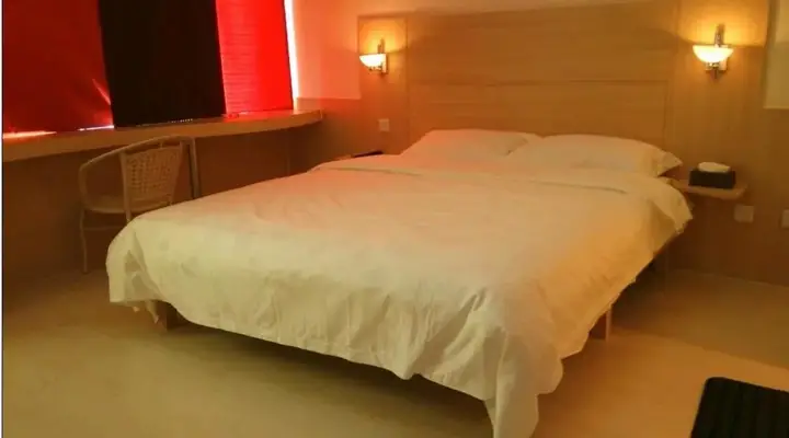 Далянь: Jiahua Holiday Hotel