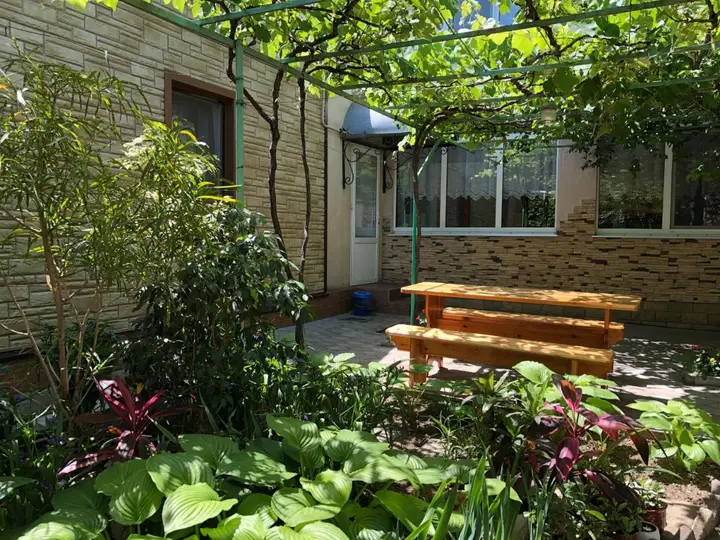 Анапа: Guest House on Sovetskaya 73
