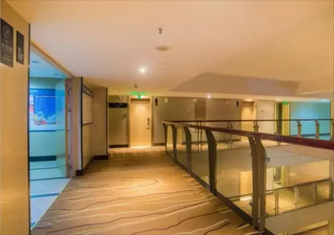Лючжоу: City Comfort Inn Liuzhou Wuxing Walking Street Zhonghuan Tower