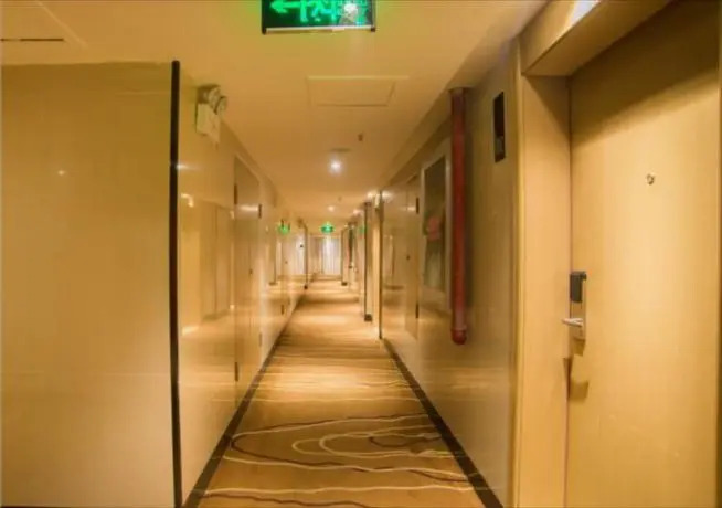 Лючжоу: City Comfort Inn Liuzhou Wuxing Walking Street Zhonghuan Tower