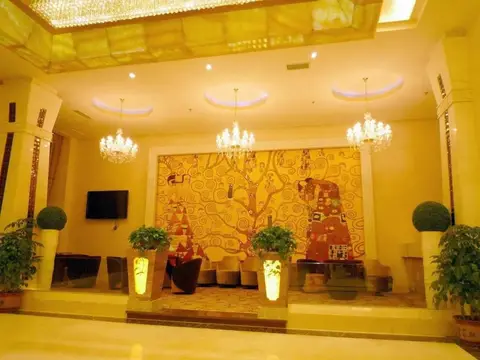 Dragon Hotel — фото 1