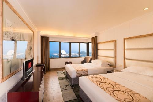 Zhuhai Seaview Hotel — фото 1