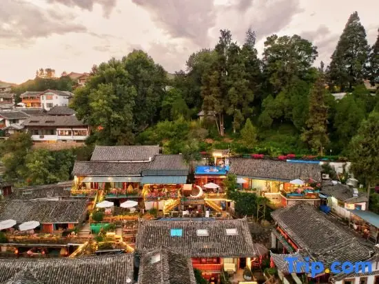 Lijiang Yue Gu Lou Inn — фото 1
