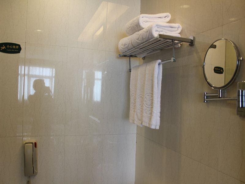Лаиву: Jinan Laifu Inzone Garland Hotel
