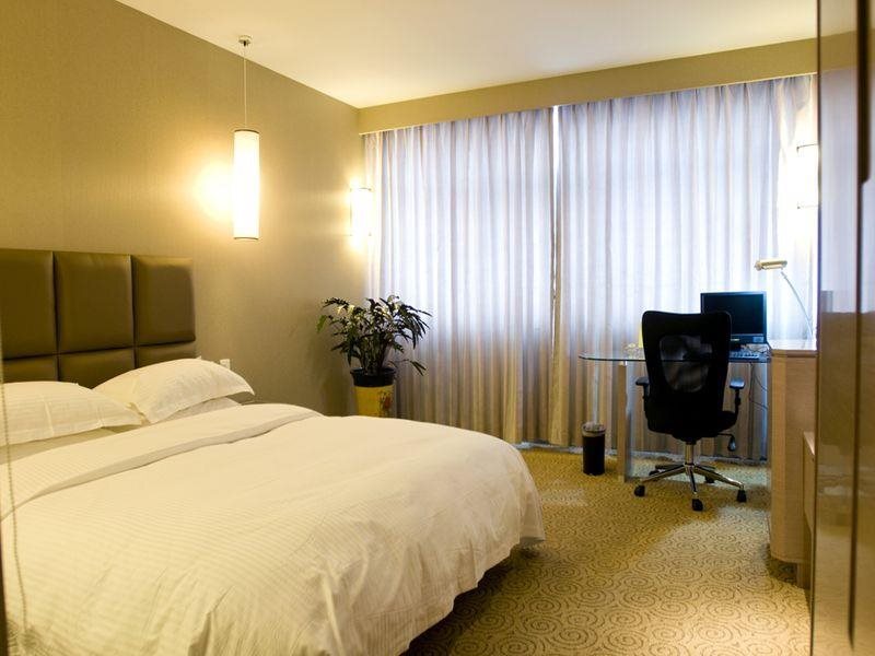 Лаиву: Jinan Laifu Inzone Garland Hotel