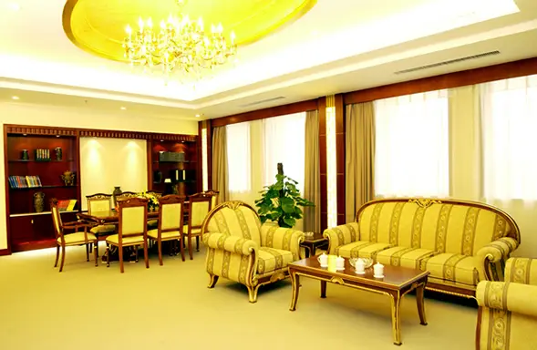 Чжэнчжоу: Xinhua Jianguo Henan