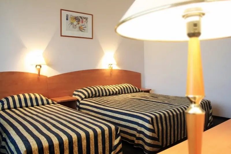 Дунгуань: Class Hotel
